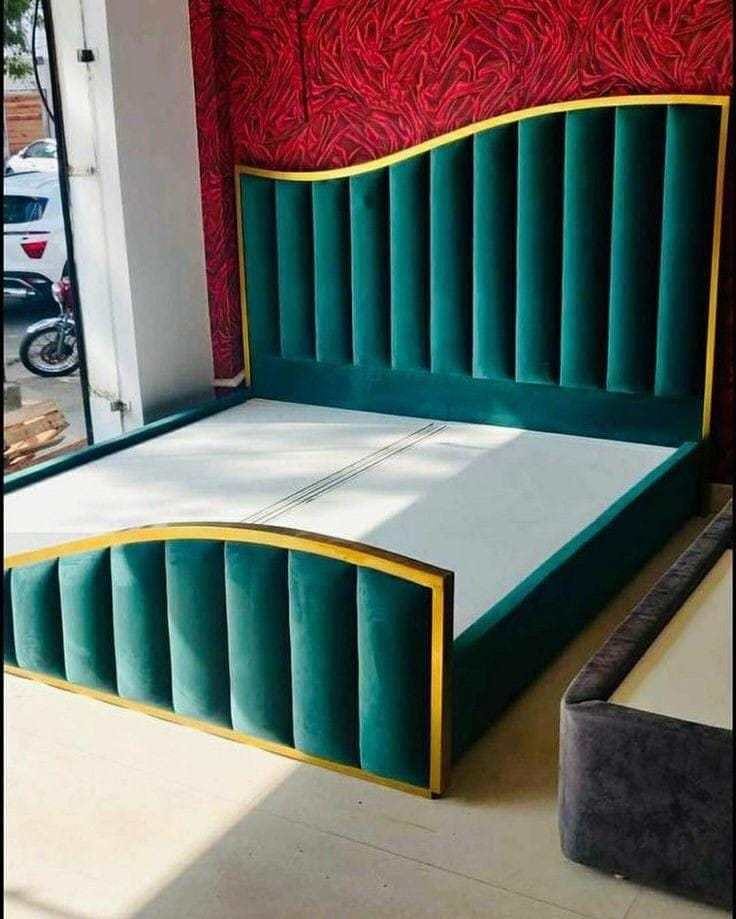 Contemporary Platform Bed